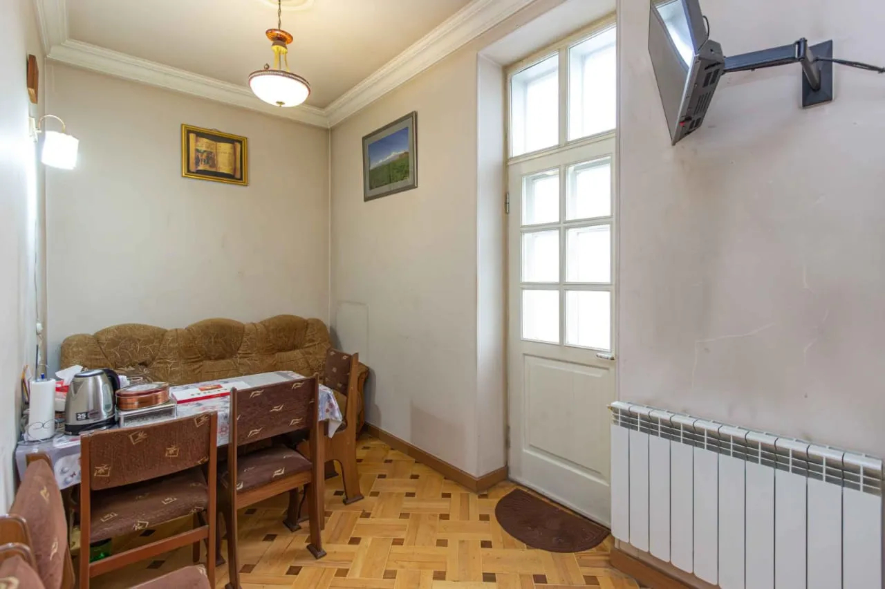 4 bedroom apartment for sale Leninakan St, Ajapnyak Yerevan, 160232