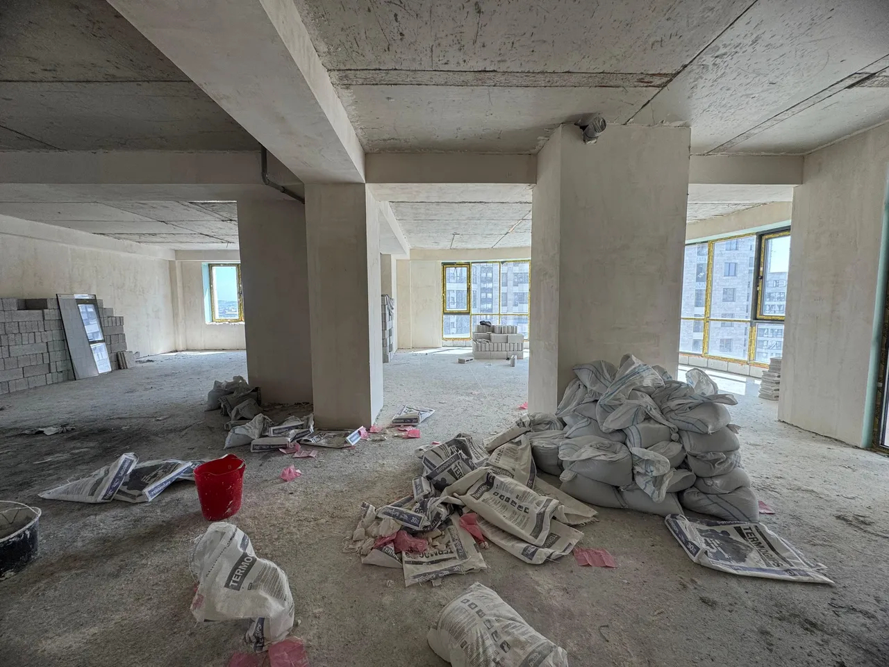 5 bedroom apartment for sale خیابان آرشاکونیاک, مرکز شهر ایروان, 157221