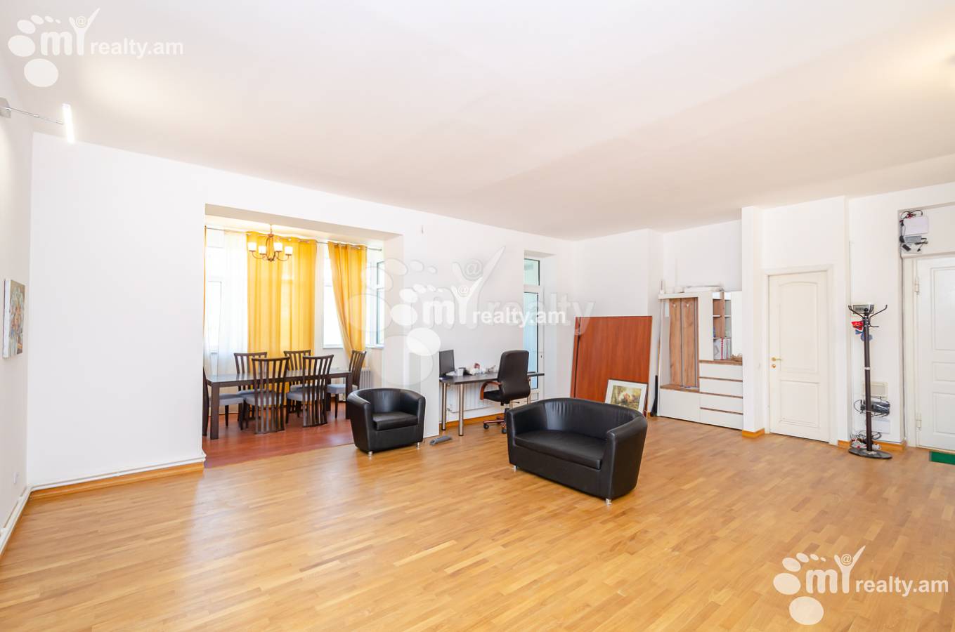 3 սենյականոց բնակարան  Իսահակյան փող, Կենտրոն Երևան, 145488