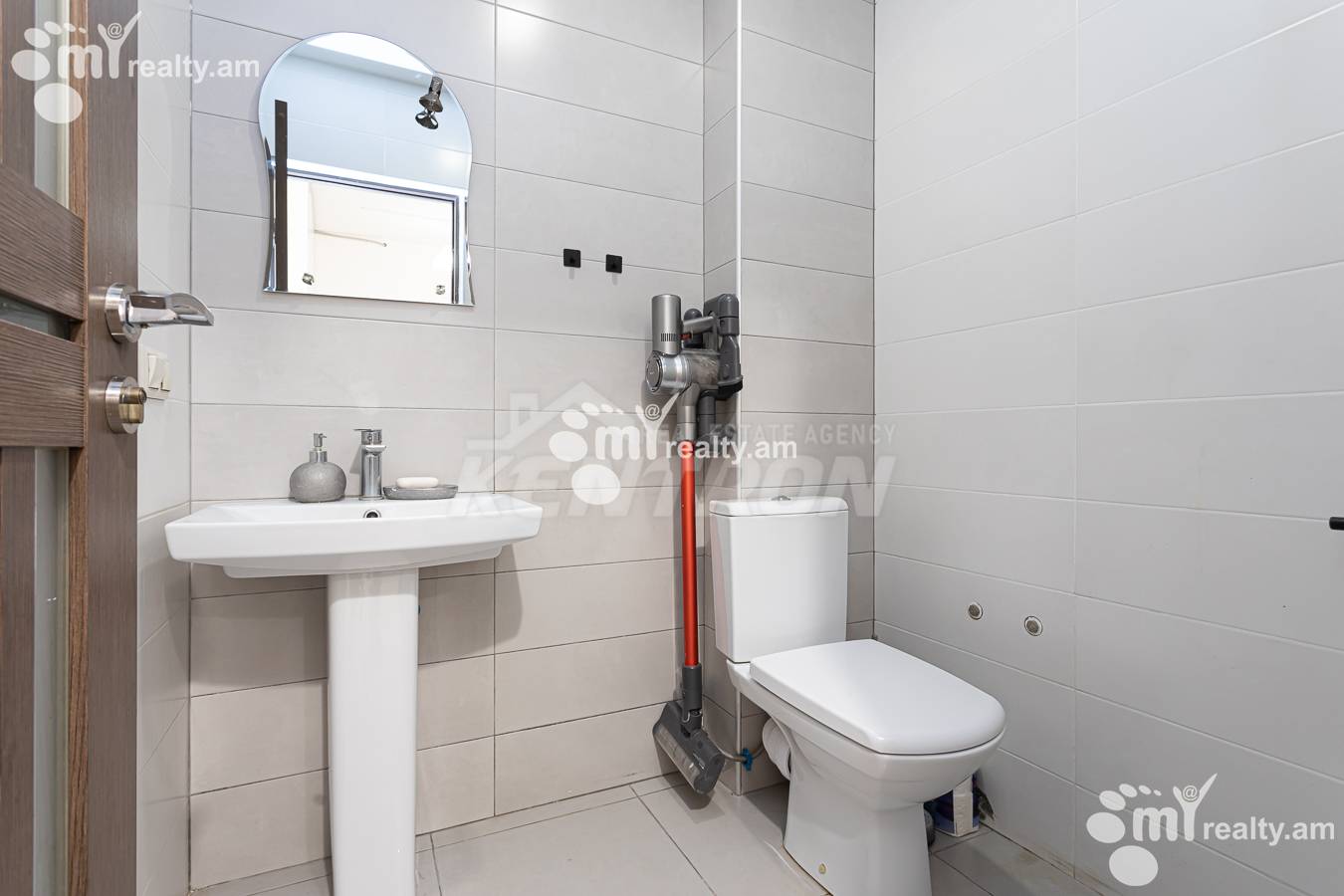 3 սենյականոց բնակարան  Միկոյան փող, Դավթաշեն Երևան, 156936