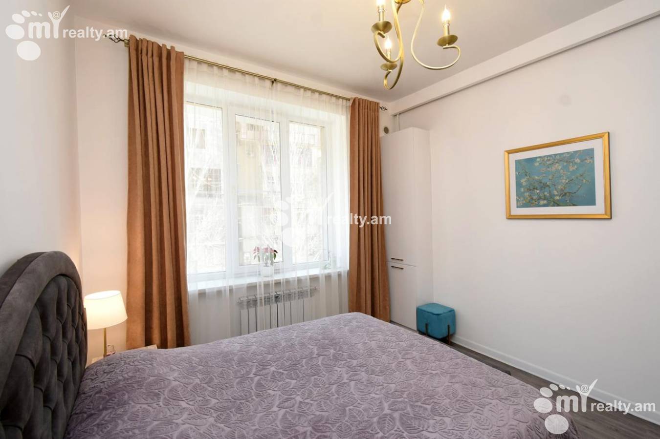 3 bedroom apartment for rent Nalbandyan St, Center Yerevan, 151383