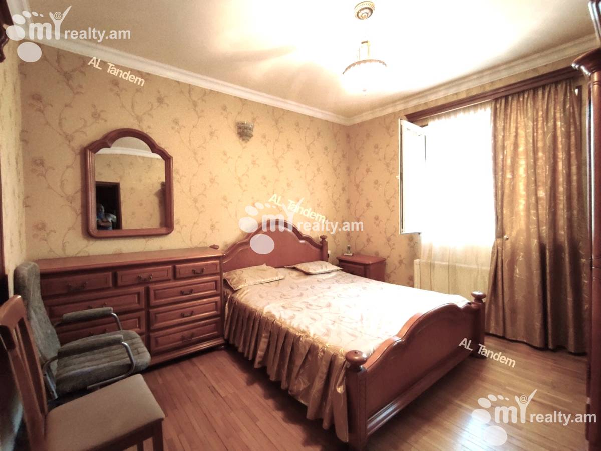 Купить 3 комнатную квартиру Азатутян пр, Арабкир Ереван, 126071