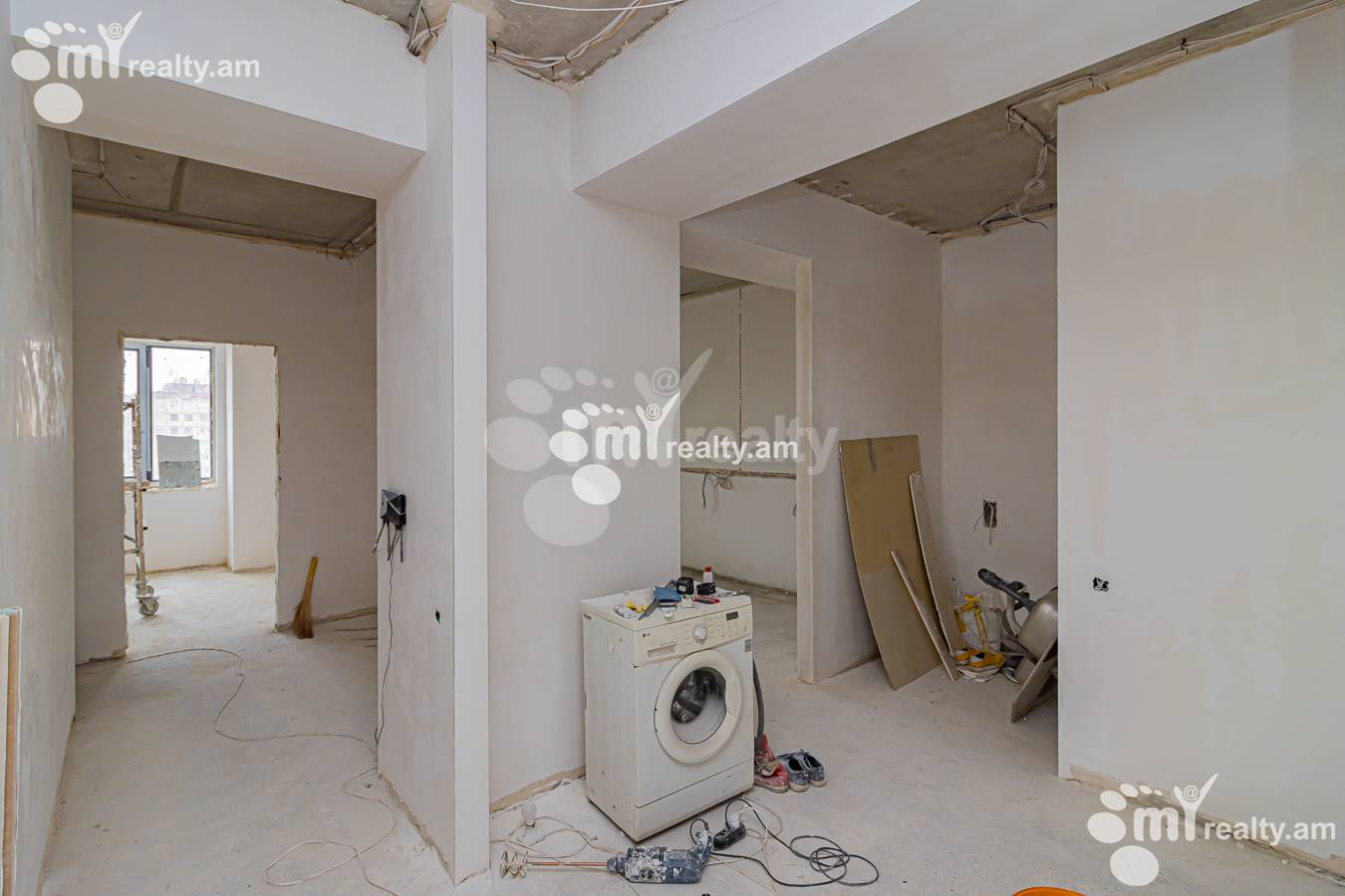 4 bedroom apartment for sale خیابان مالخاسیانتس, عربگیر ایروان, 141959