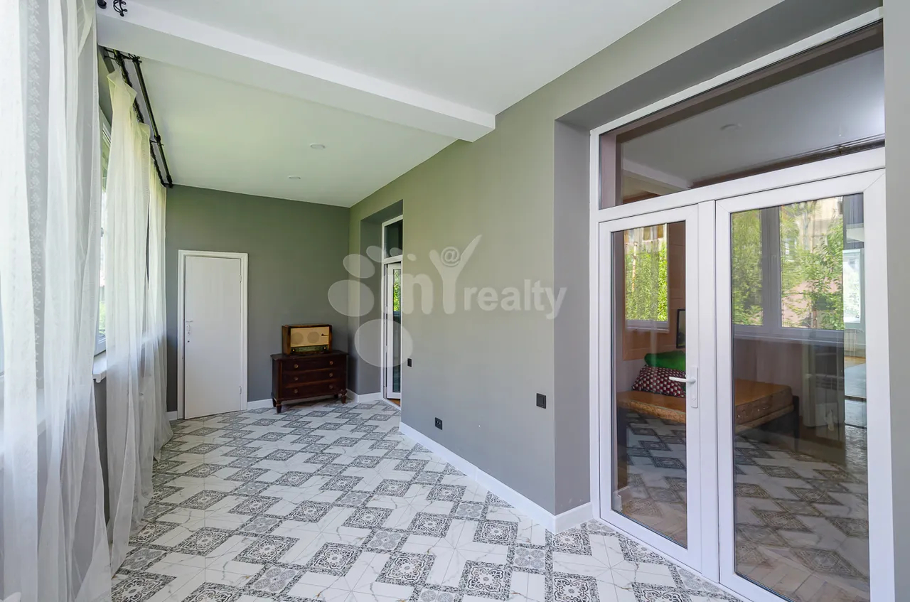 3 bedroom apartment for sale خیابان ساریان, مرکز شهر ایروان, 161625