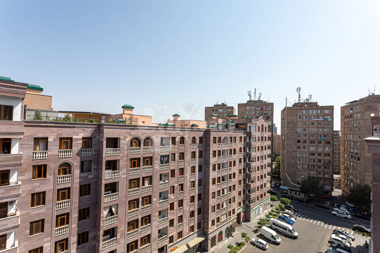 4 bedroom apartment for sale Adonts St, Arabkir Yerevan, 159646