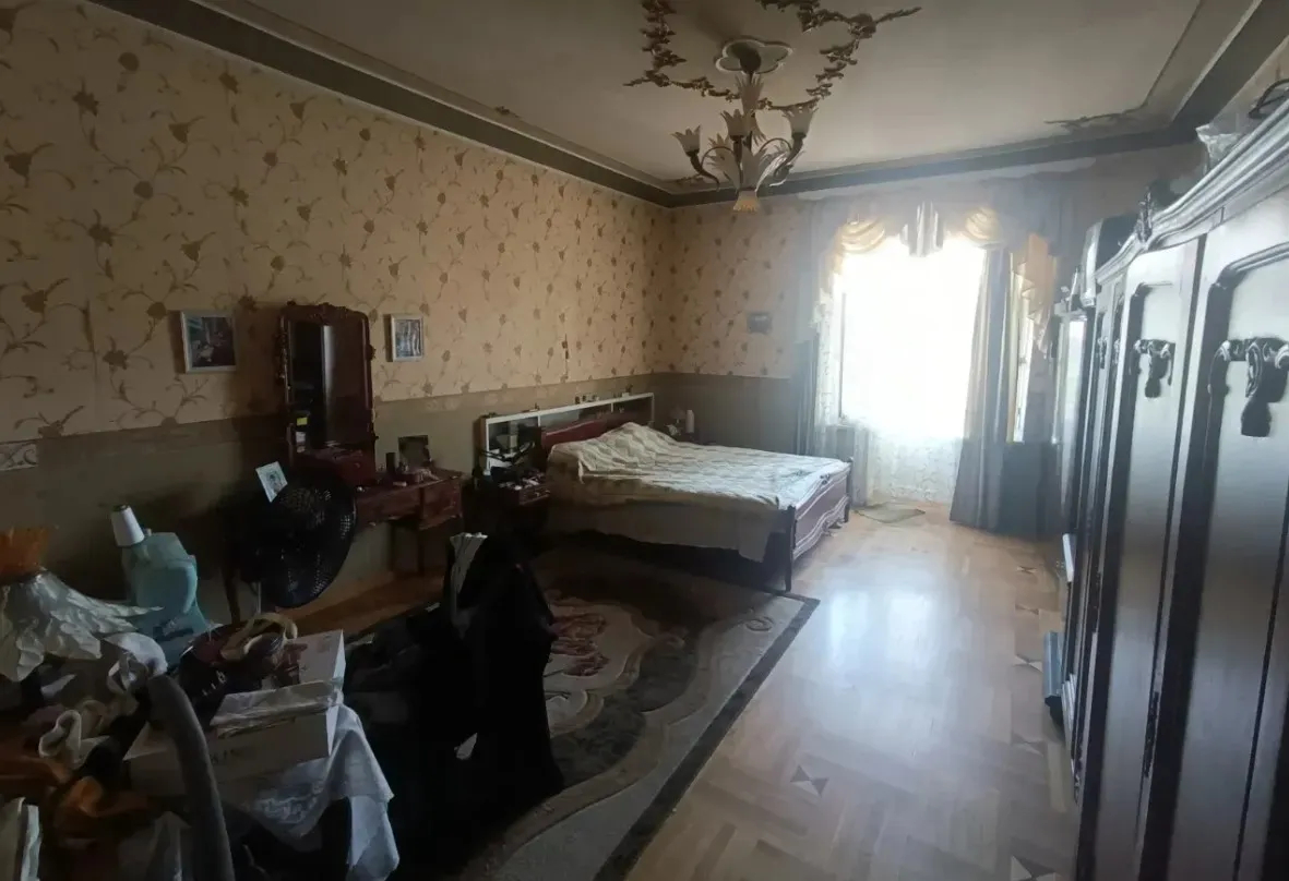 4 bedroom apartment for sale Vardanants St, Center Yerevan, 161094