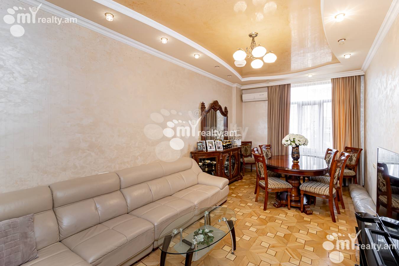 3 bedroom apartment for sale خیابان م. خورِناتسی, مرکز شهر ایروان, 152282