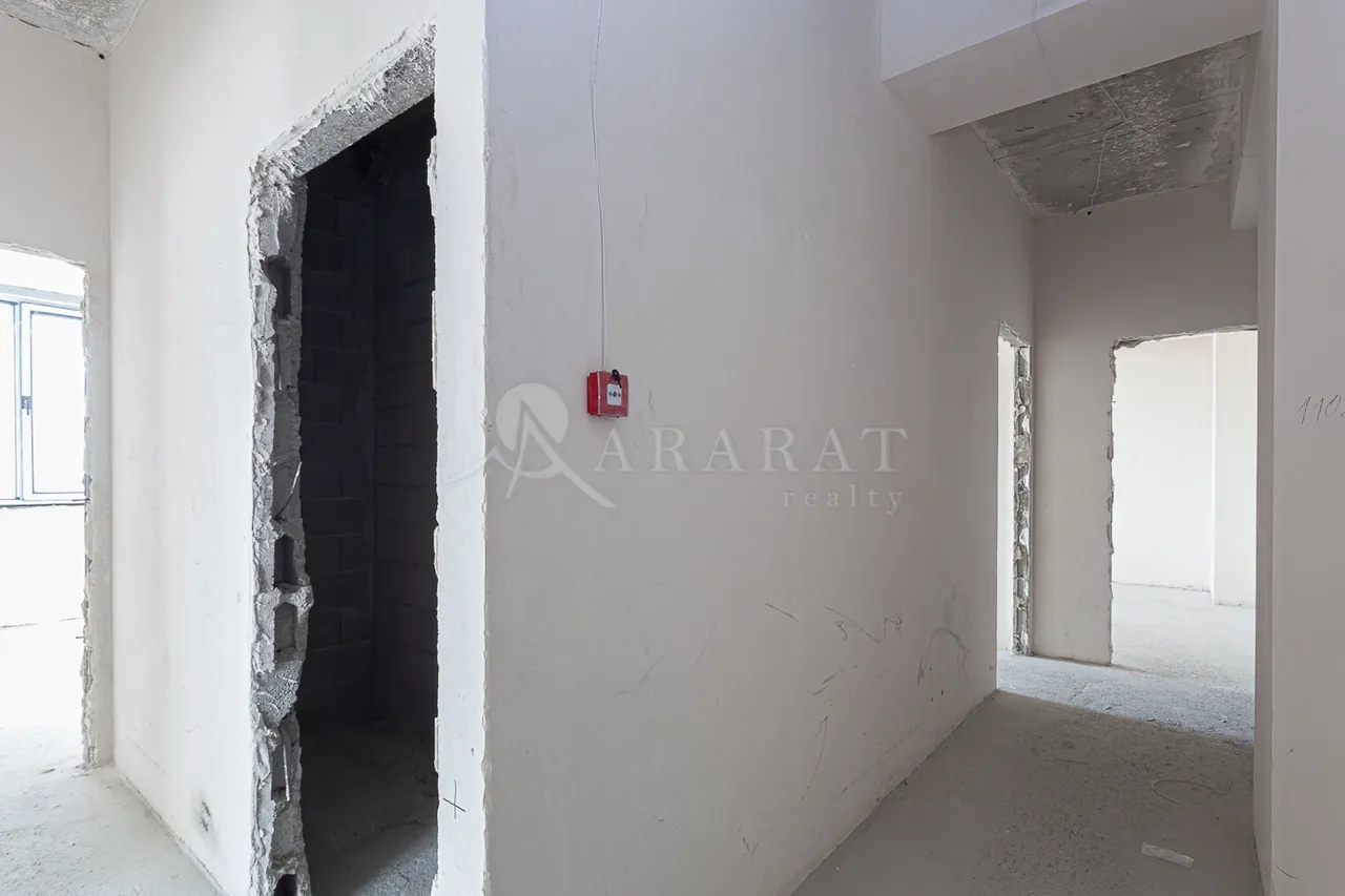 4 bedroom apartment for sale Mikoyan St, Nor Nork Yerevan, 161879