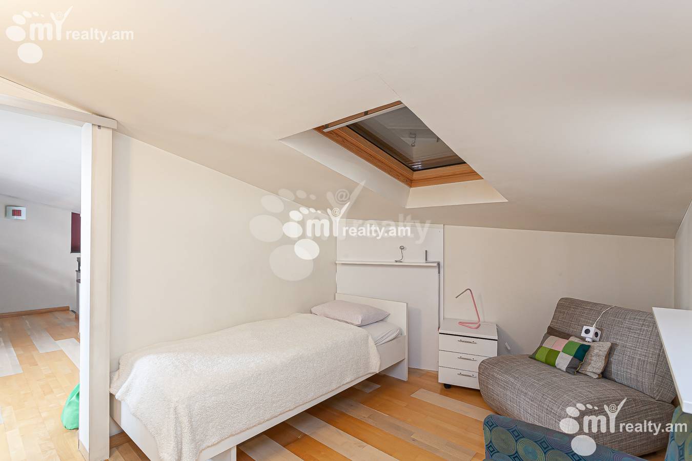 3 bedroom apartment for rent Mashtots Ave, Center Yerevan, 150482