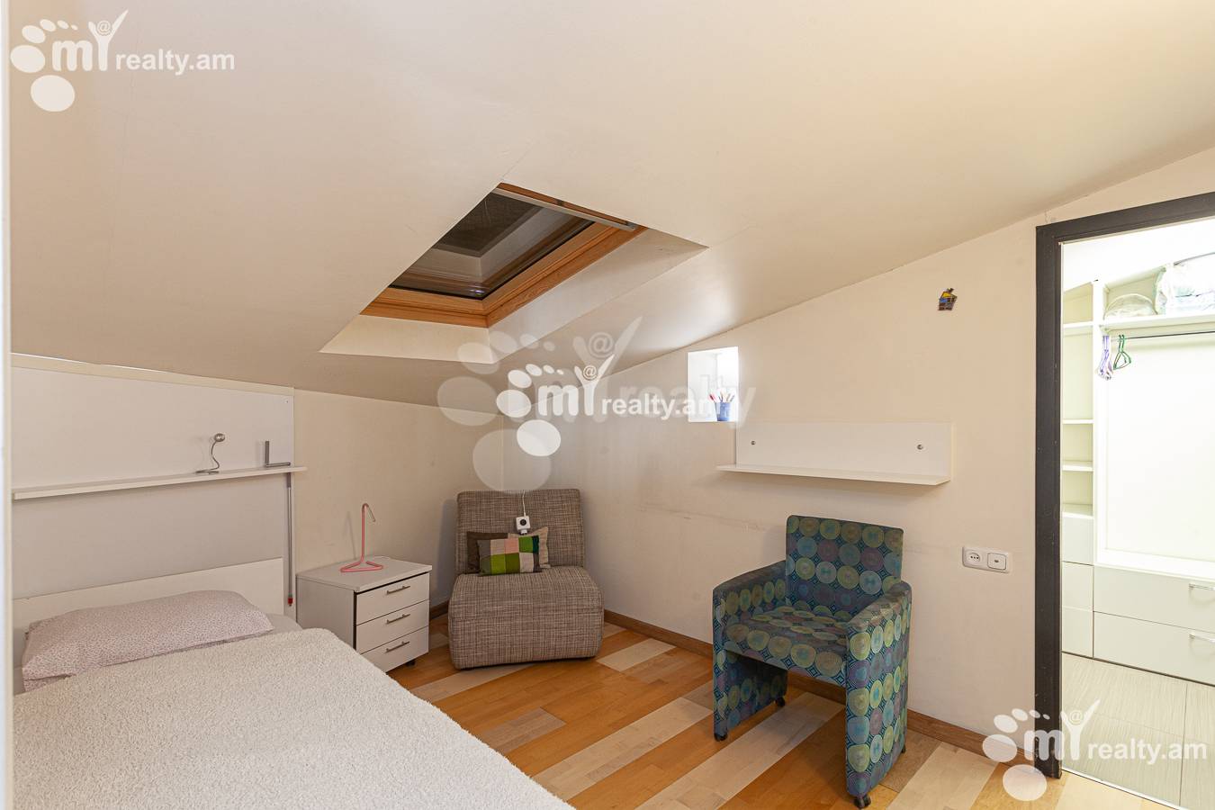 3 bedroom apartment for rent Mashtots Ave, Center Yerevan, 150482