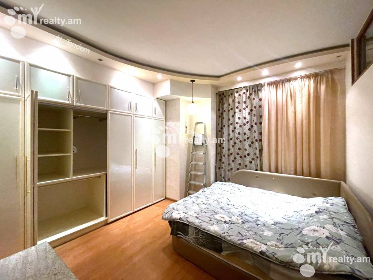 4 bedroom apartment for rent Aram St, Center Yerevan, 128136