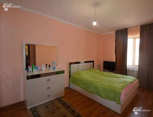 arandznatun-vardzakalutyun-Yerevan-Avan