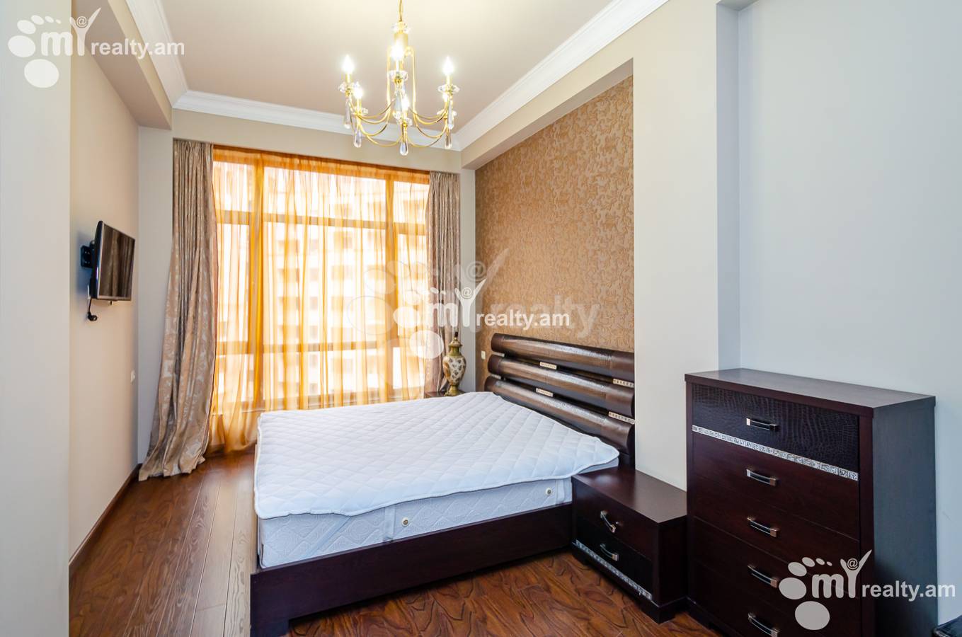 4 bedroom apartment for sale Northern(Hyusisayin)  Ave, Center Yerevan, 142758