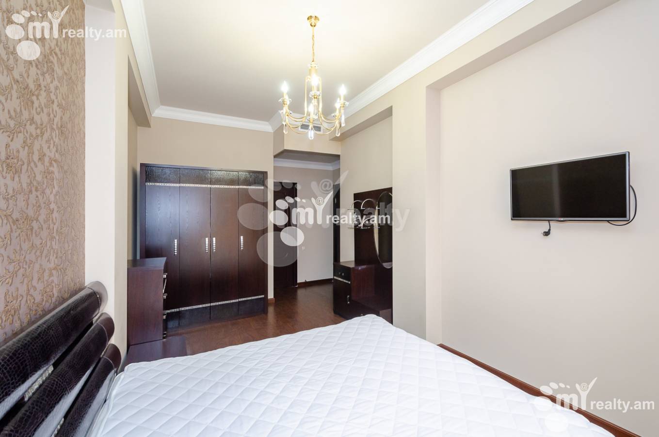 4 bedroom apartment for sale Northern(Hyusisayin)  Ave, Center Yerevan, 142758