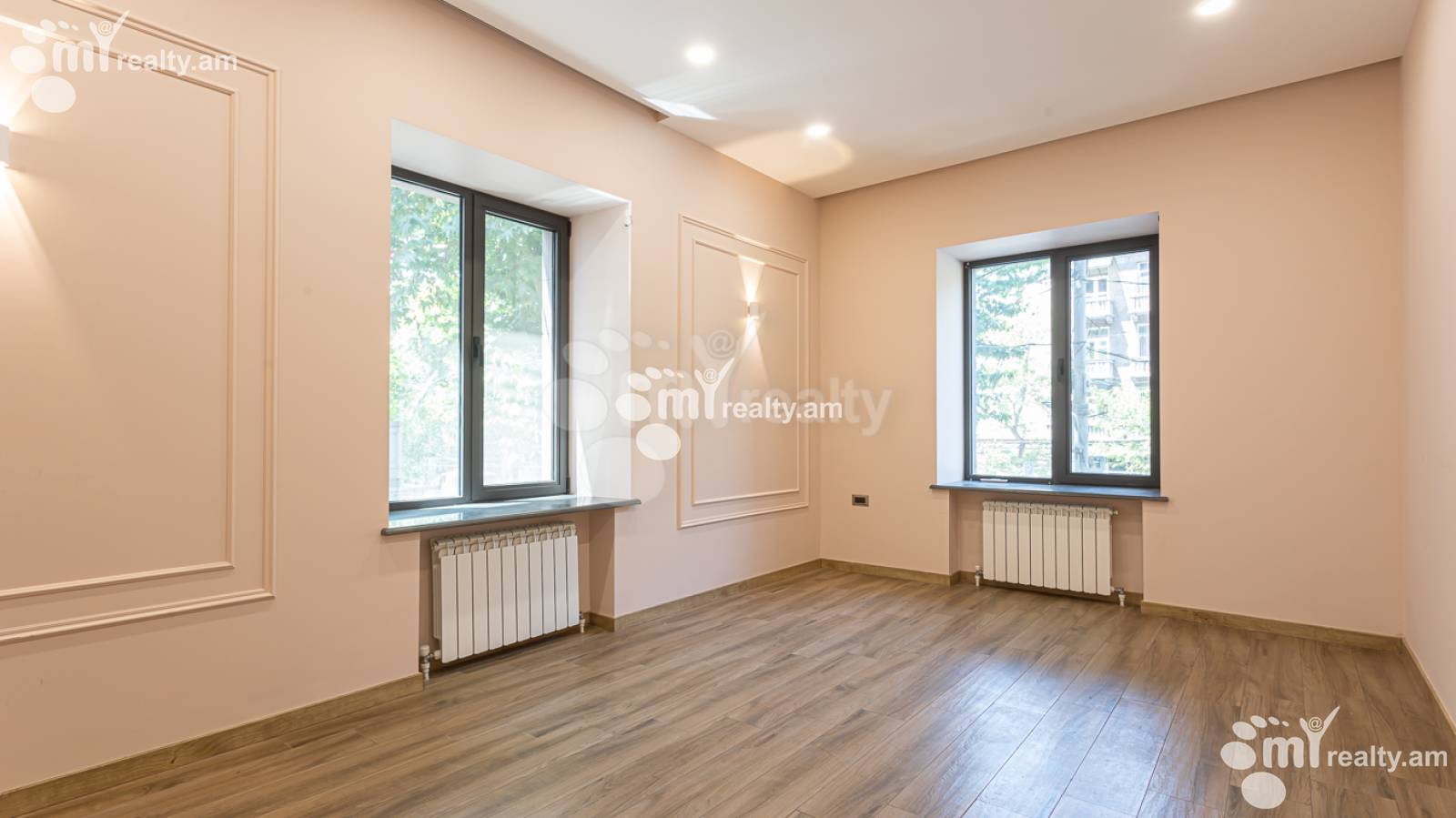 Commercial for rent خیابان ماشتوتس, مرکز شهر ایروان, 156227