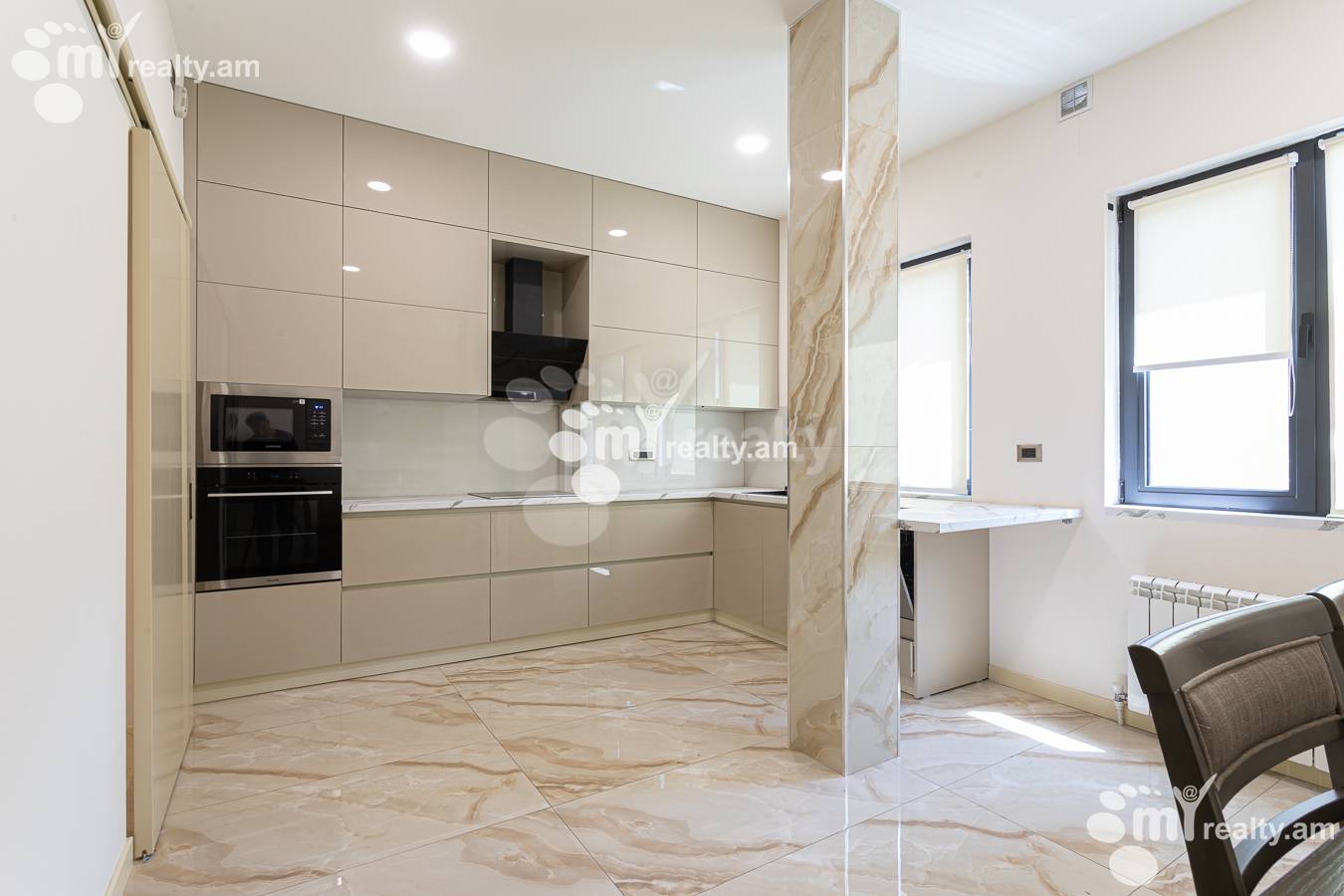 Commercial for rent خیابان ماشتوتس, مرکز شهر ایروان, 156227