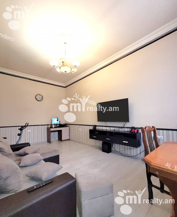 3 bedroom apartment for rent Mashtots Ave, Center Yerevan, 142134