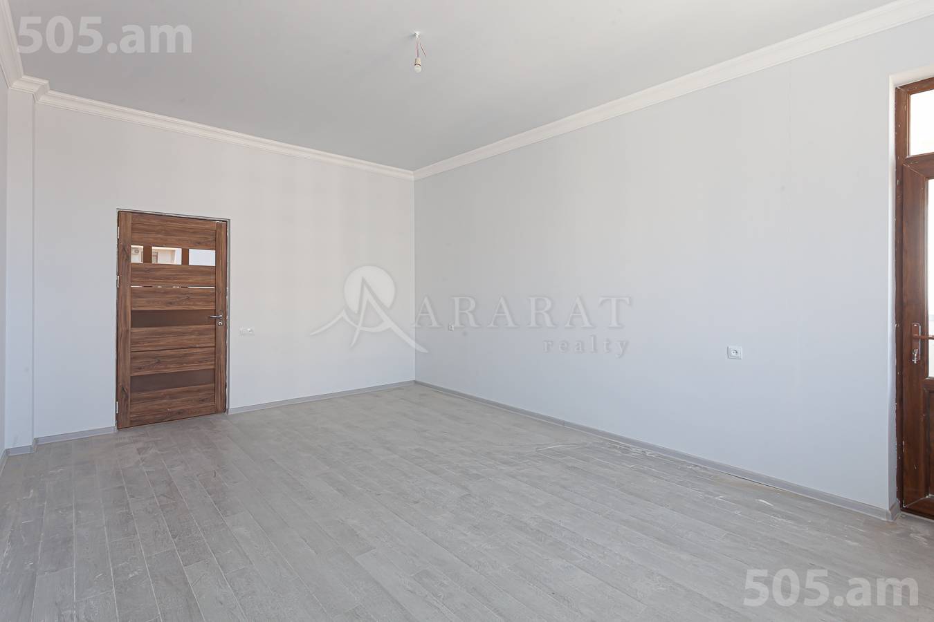 Купить 3 комнатную квартиру М․ Мелконян ул, Центр Ереван, 153100