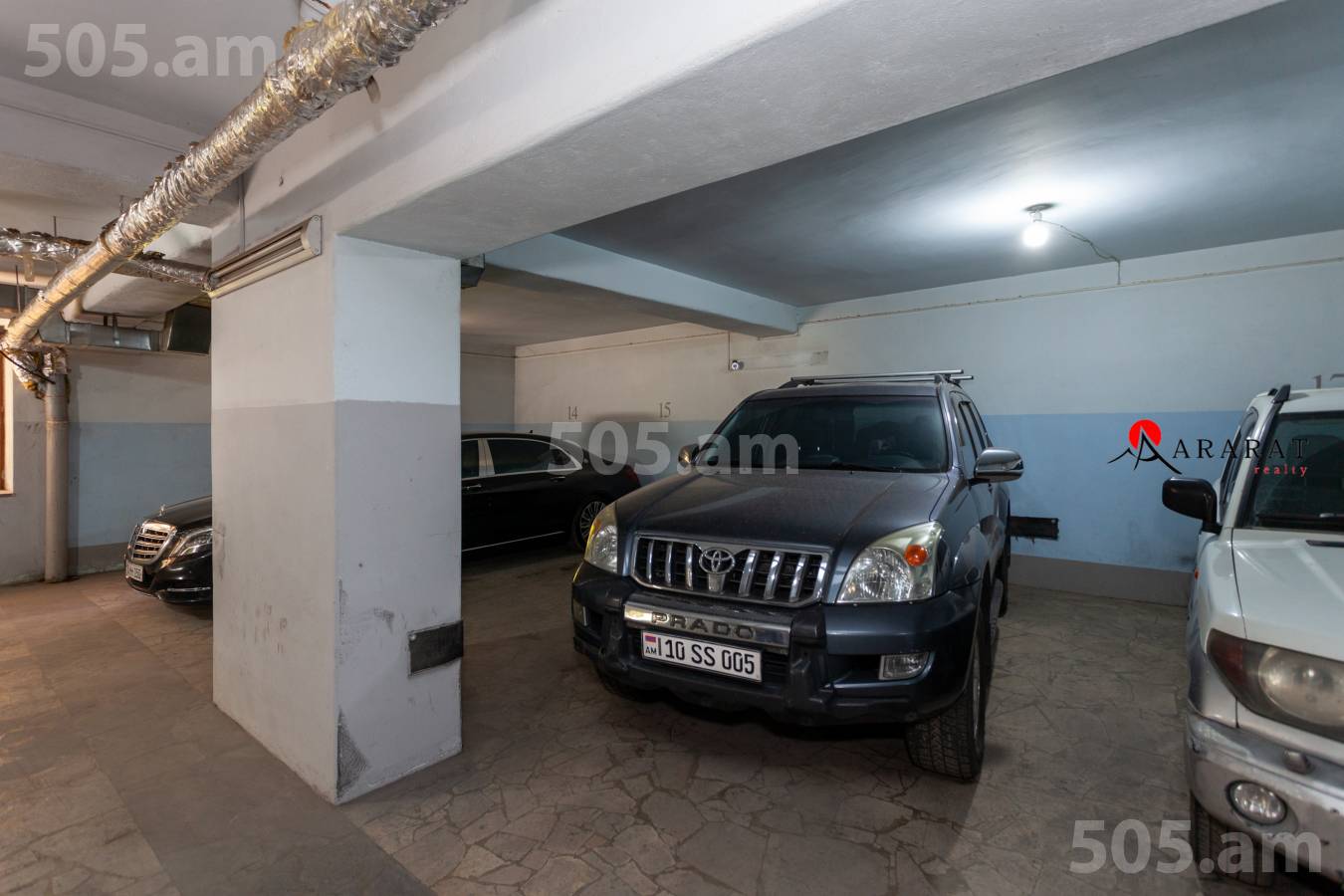 4 սենյականոց բնակարան  Սարմենի փող, Կենտրոն Երևան, 134008