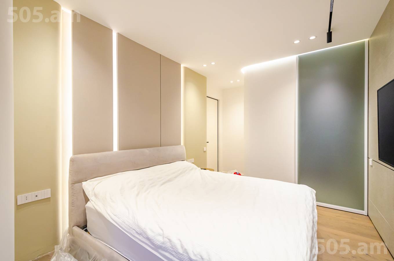 3 bedroom apartment for rent Tamanyan St, Center Yerevan, 152874