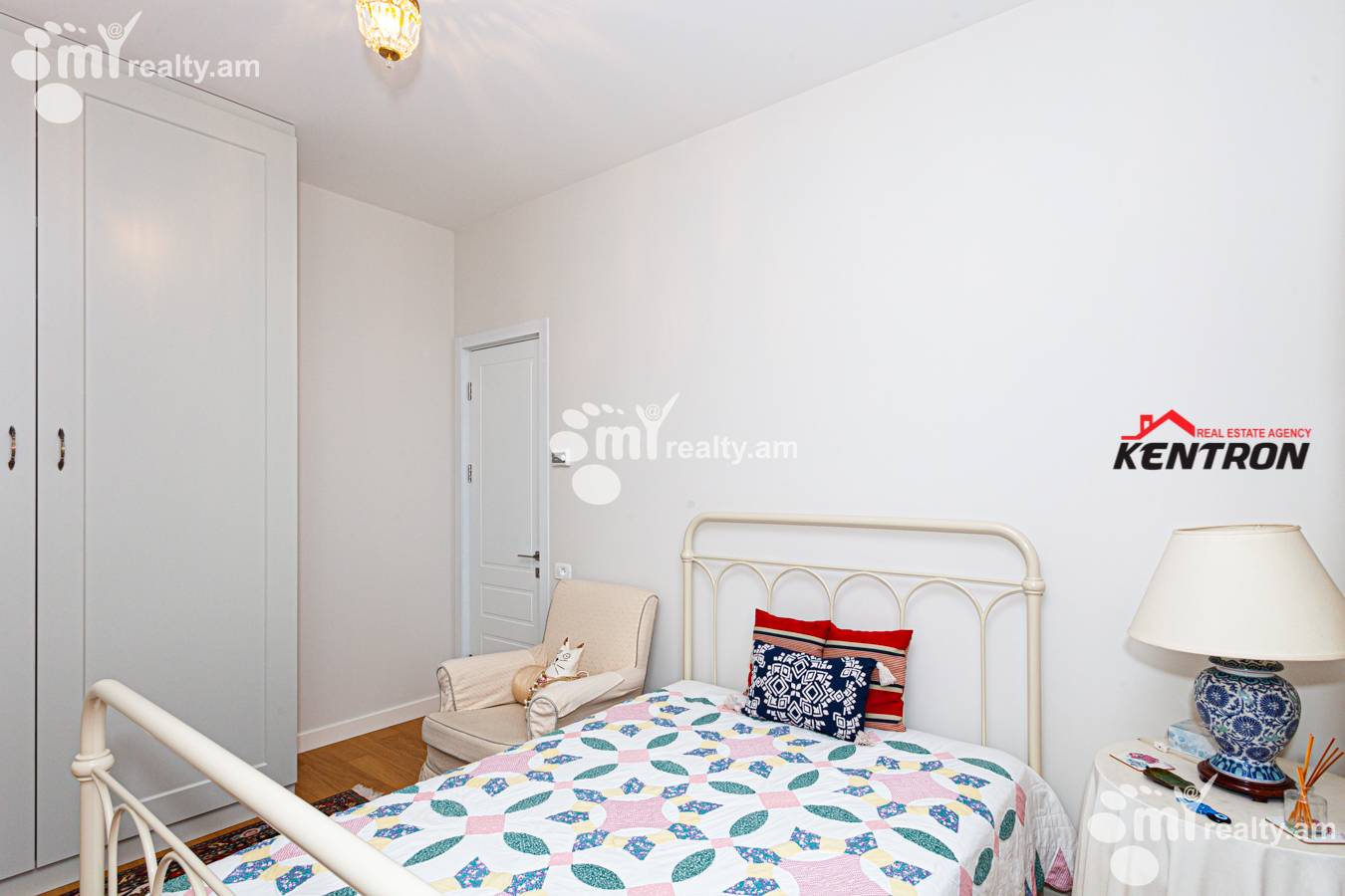 4 bedroom apartment for sale خیابان آنتارایین, مرکز شهر ایروان, 129594