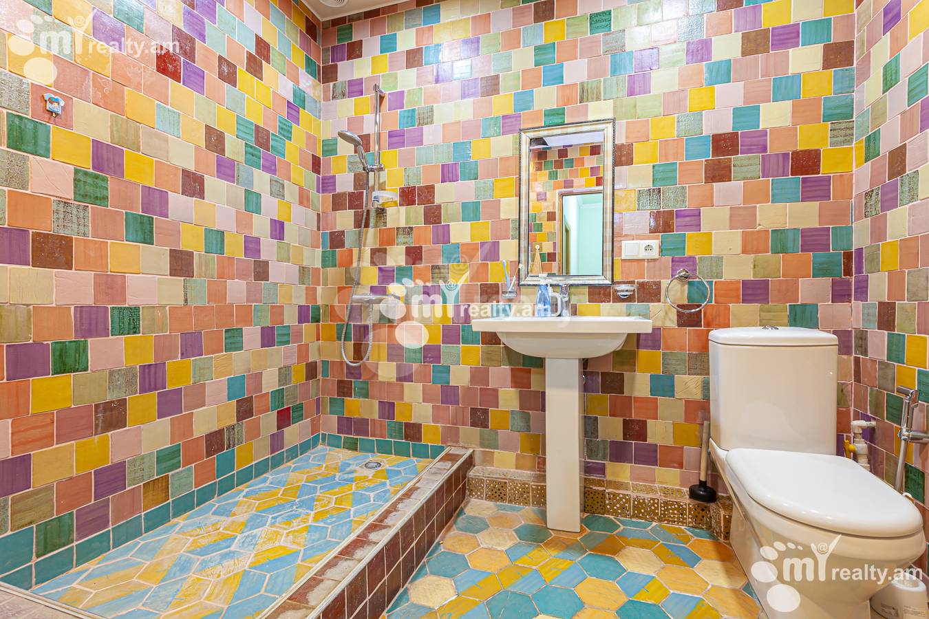 5 bedroom apartment for sale Argishti St, Center Yerevan, 154750