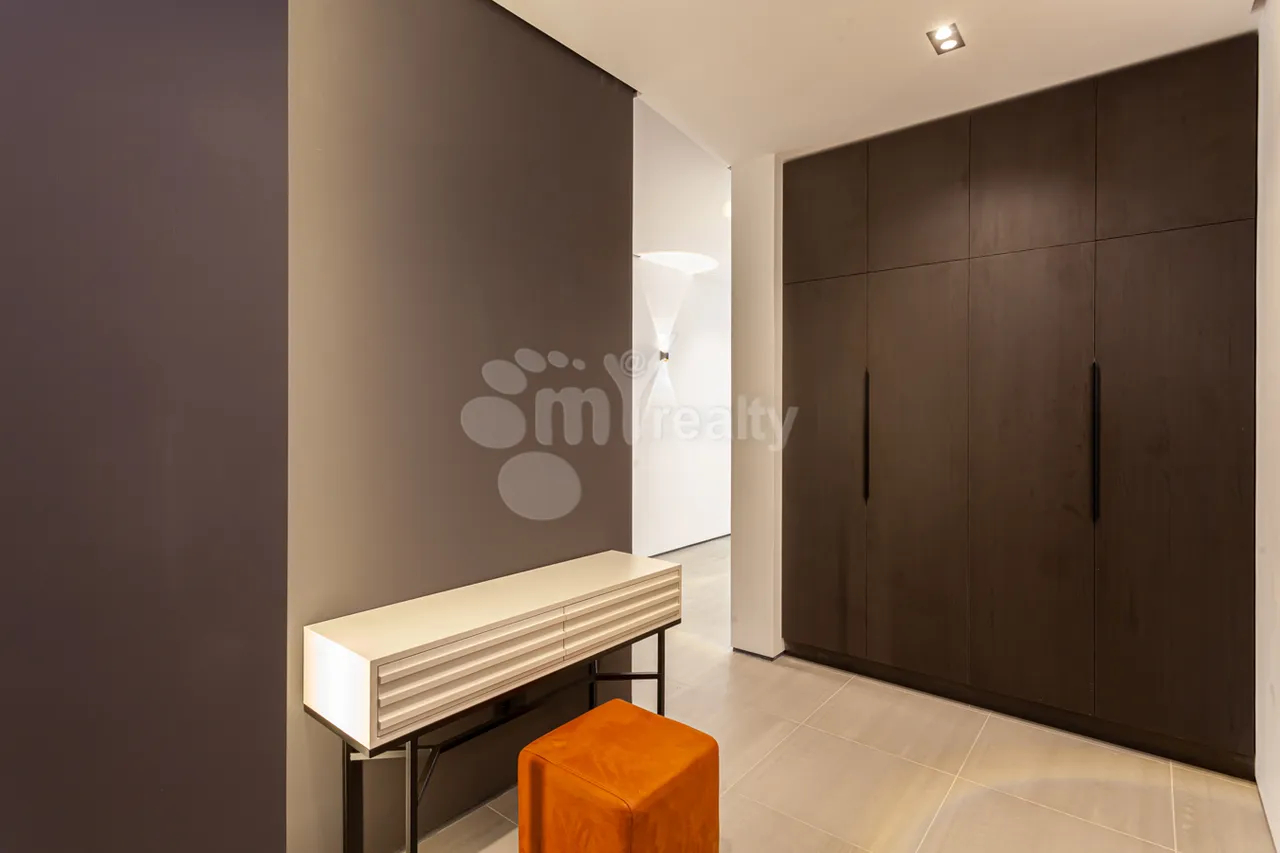 4 bedroom apartment for sale Aram St, Center Yerevan, 158708