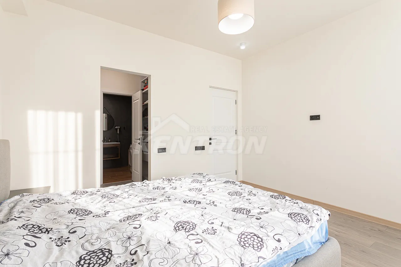 House for sale Paruyr Sevak dis., Awan Yerevan, 158077