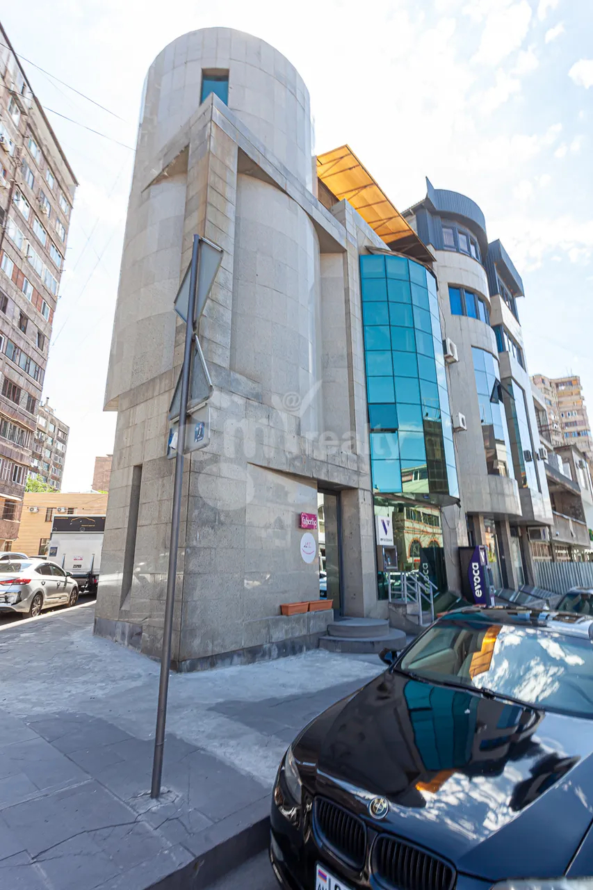 Կոմերցիոն տարածք  Ե. Քոչար փող, Կենտրոն Երևան, 161591