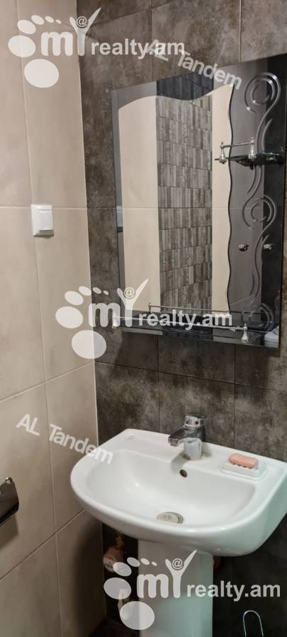 Commercial for rent خیابان ا. کاخاتریان, عربگیر ایروان, 122410