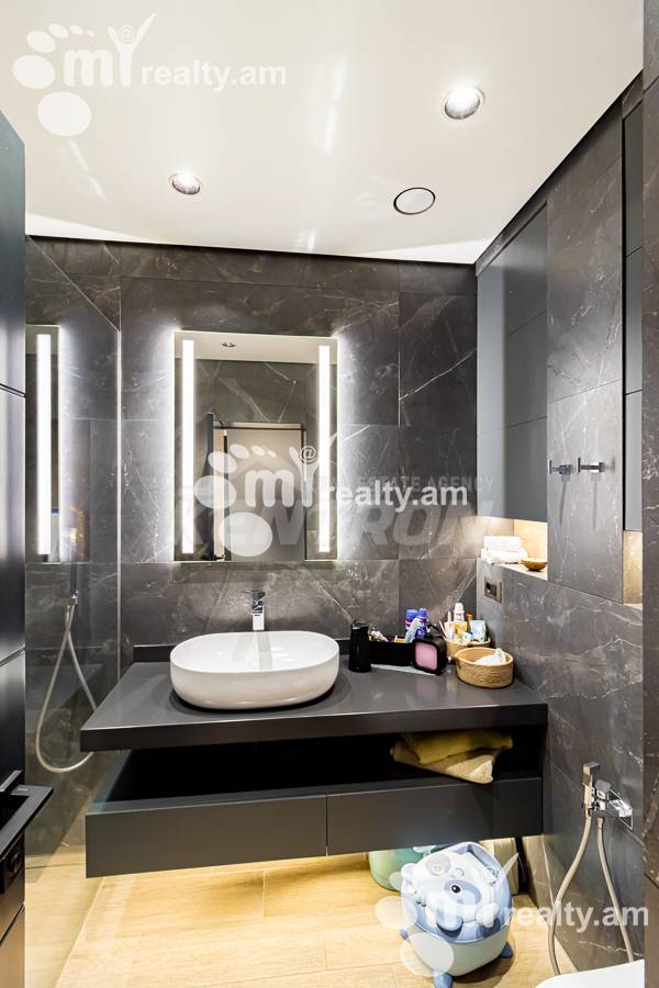 3 bedroom apartment for sale Davit Anhaxt St, Quanaquère-Zeytoun Yerevan, 154853