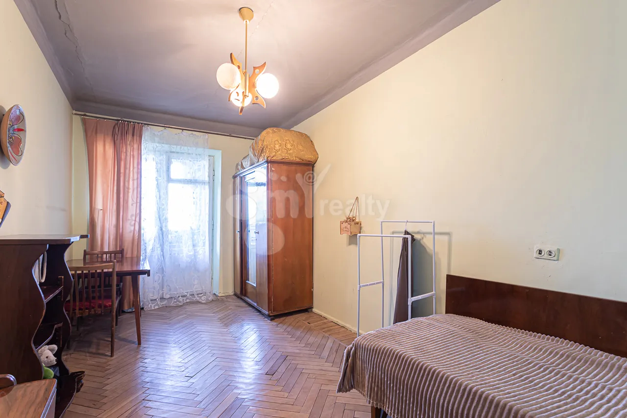 3 bedroom apartment for sale Nalbandyan St, Center Yerevan, 157230
