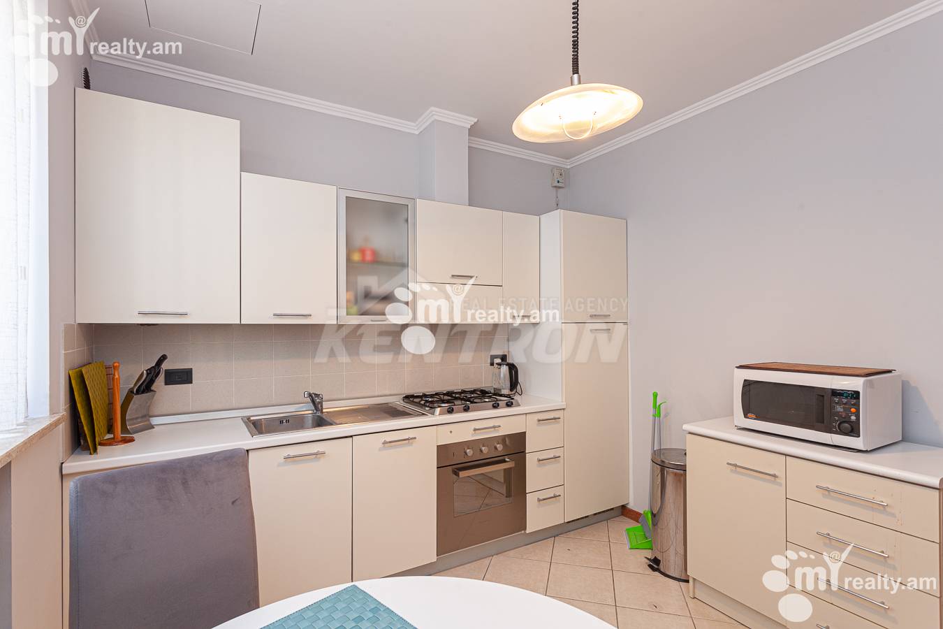 4 bedroom apartment for rent خیابان م. خورِناتسی, مرکز شهر ایروان, 154627