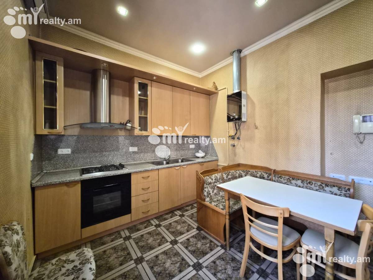 3 bedroom apartment for rent خیابان واردانانتس, مرکز شهر ایروان, 157511