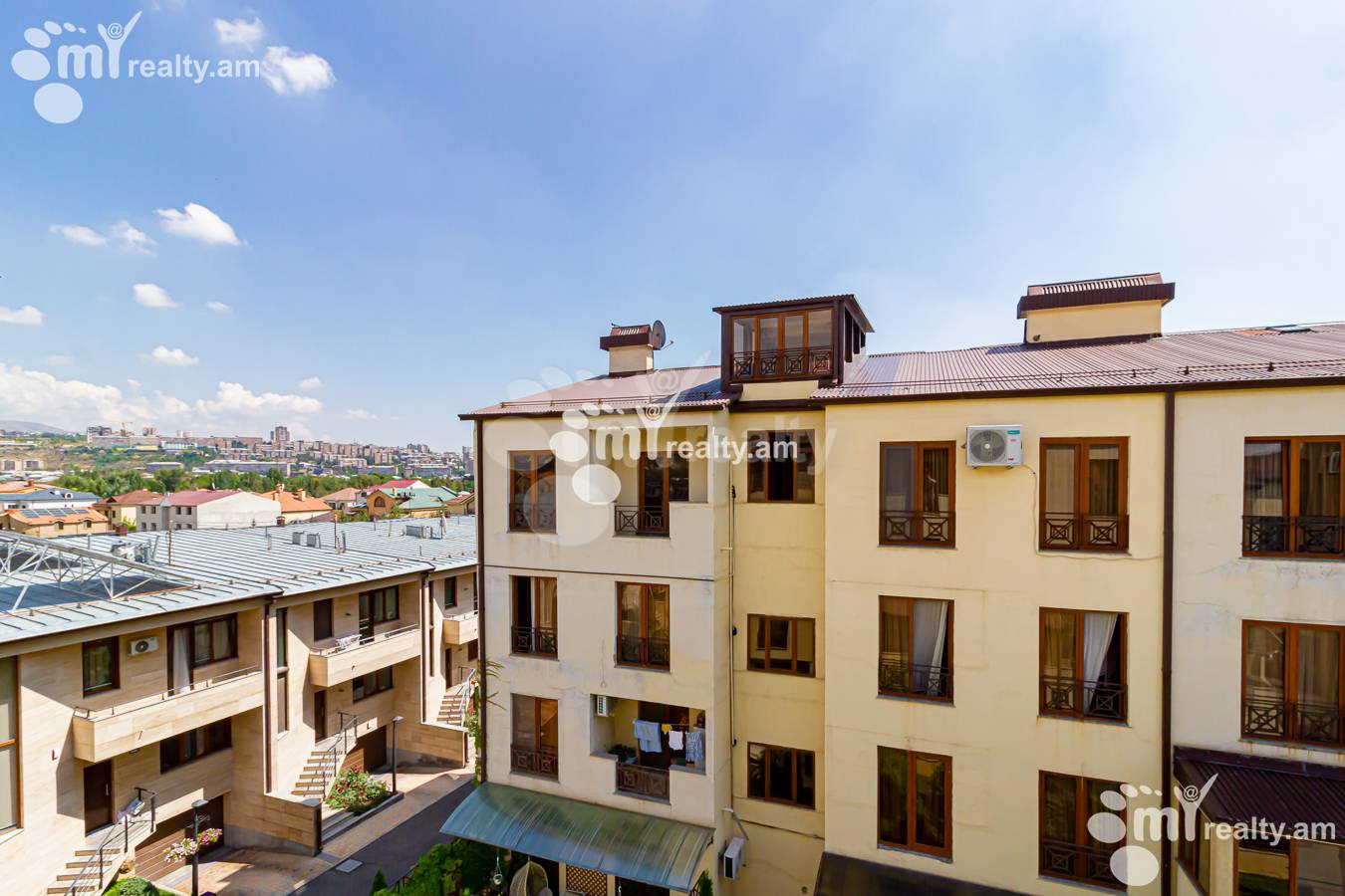 6 սենյականոց բնակարան  Ծարավ Աղբյուրի փող., Ավան Երևան, 152028