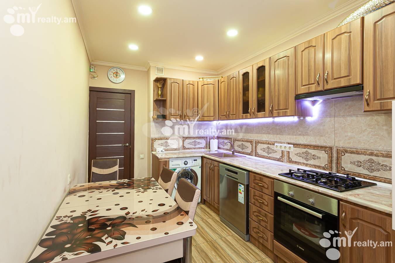 3 bedroom apartment for sale M.Khorenatsi St, Center Yerevan, 150501