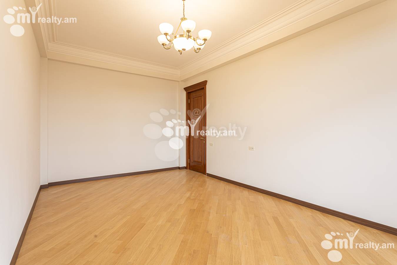 4 bedroom apartment for sale Vardanants St, Center Yerevan, 156904