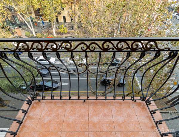 bnakaran/1-senyakanoc/Nalbandyan+St/Center/Yerevan