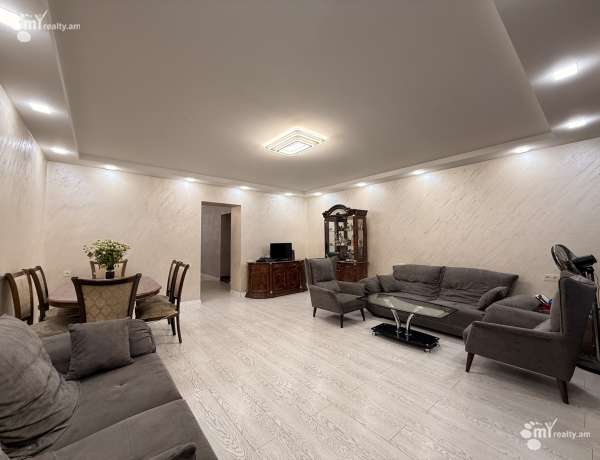 arandznatun-vacharq-Yerevan-Kanaqer-Zeytun