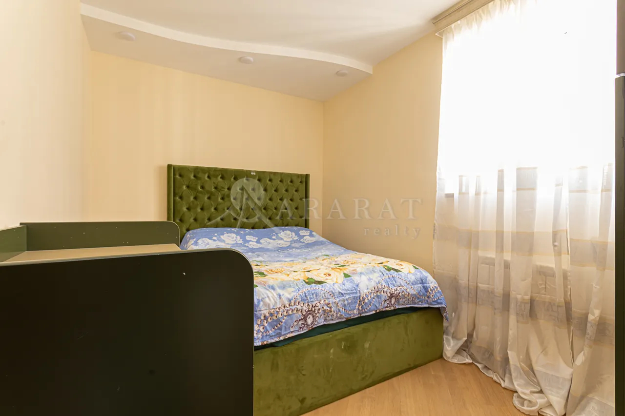 5 bedroom apartment for rent Spendiaryan St, Center Yerevan, 158572