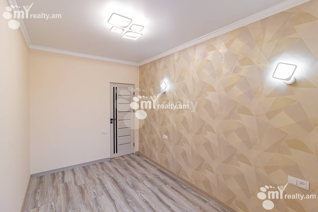 2 bedroom apartment for sale خیابان واهر. پاپازیان, عربگیر ایروان, 151399