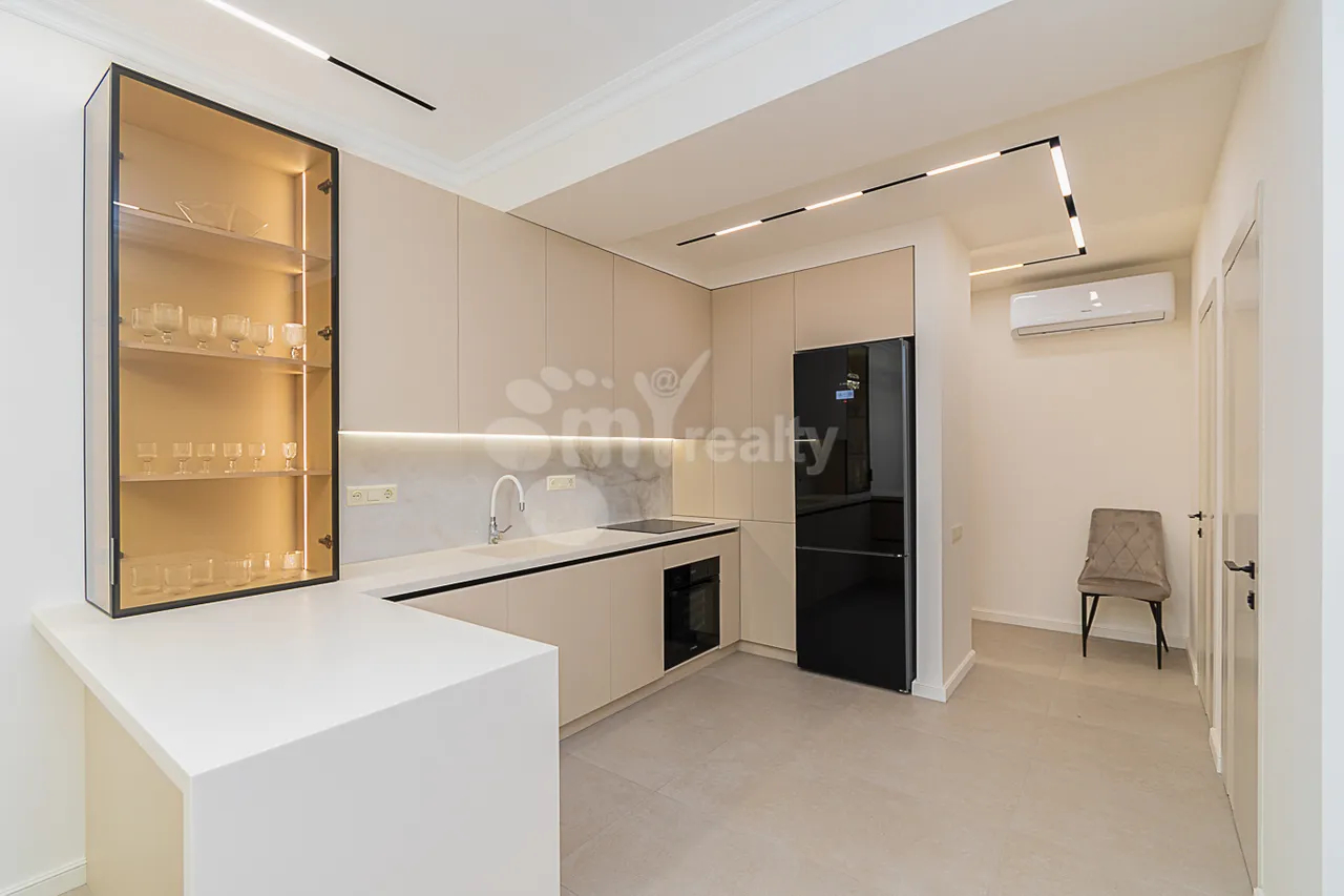 3 bedroom apartment for rent Komitas Ave, Arabkir Yerevan, 161818