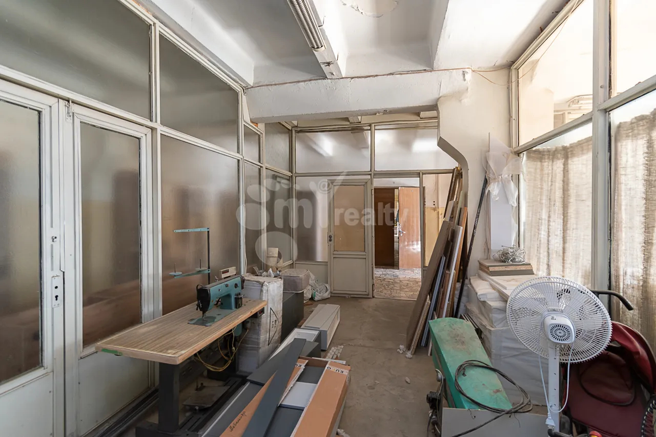 Commercial property for sale Fuchik St, Ajapnyak Yerevan, 160372