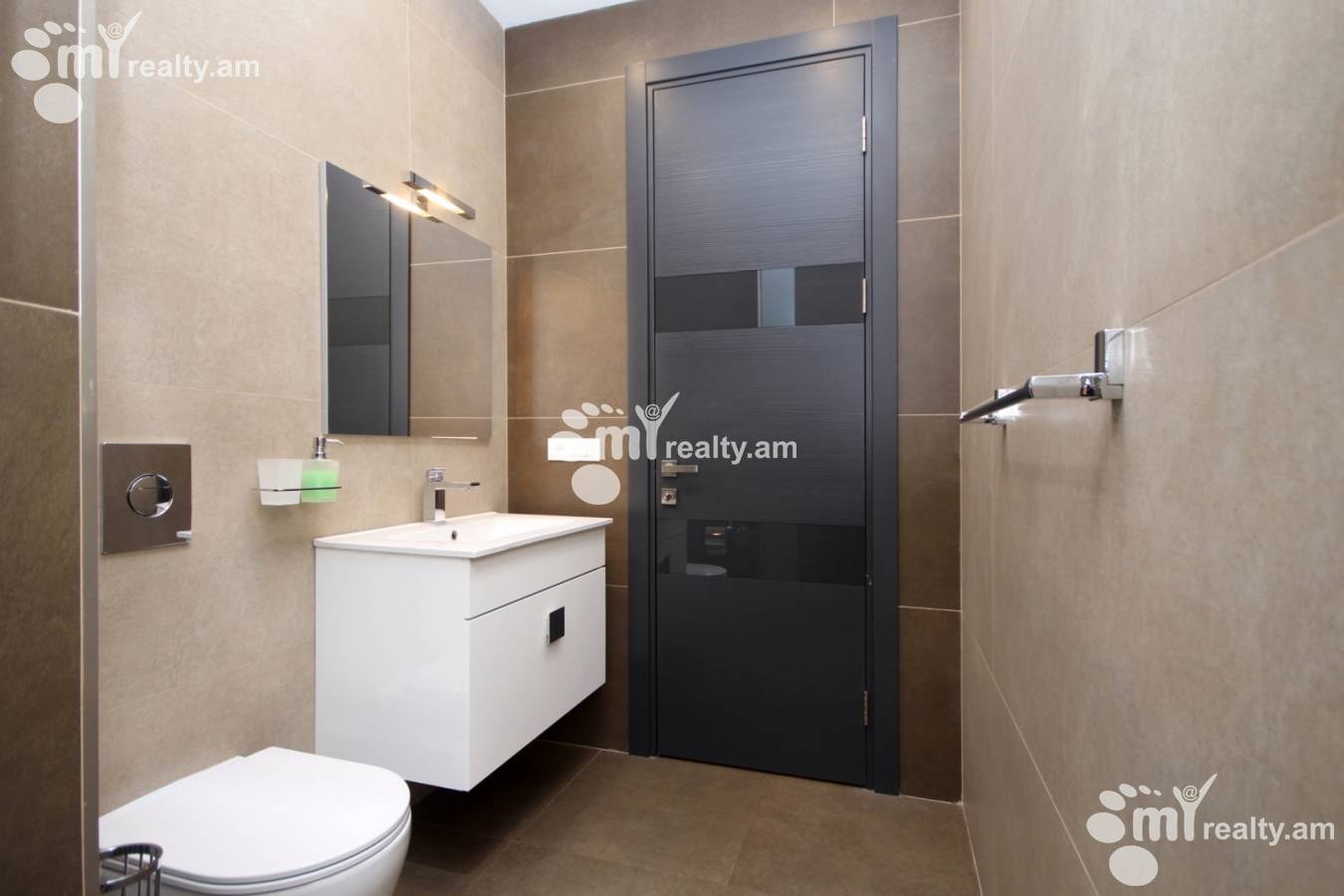 3 bedroom apartment for sale Hanrapetutyan St, Center Yerevan, 159599