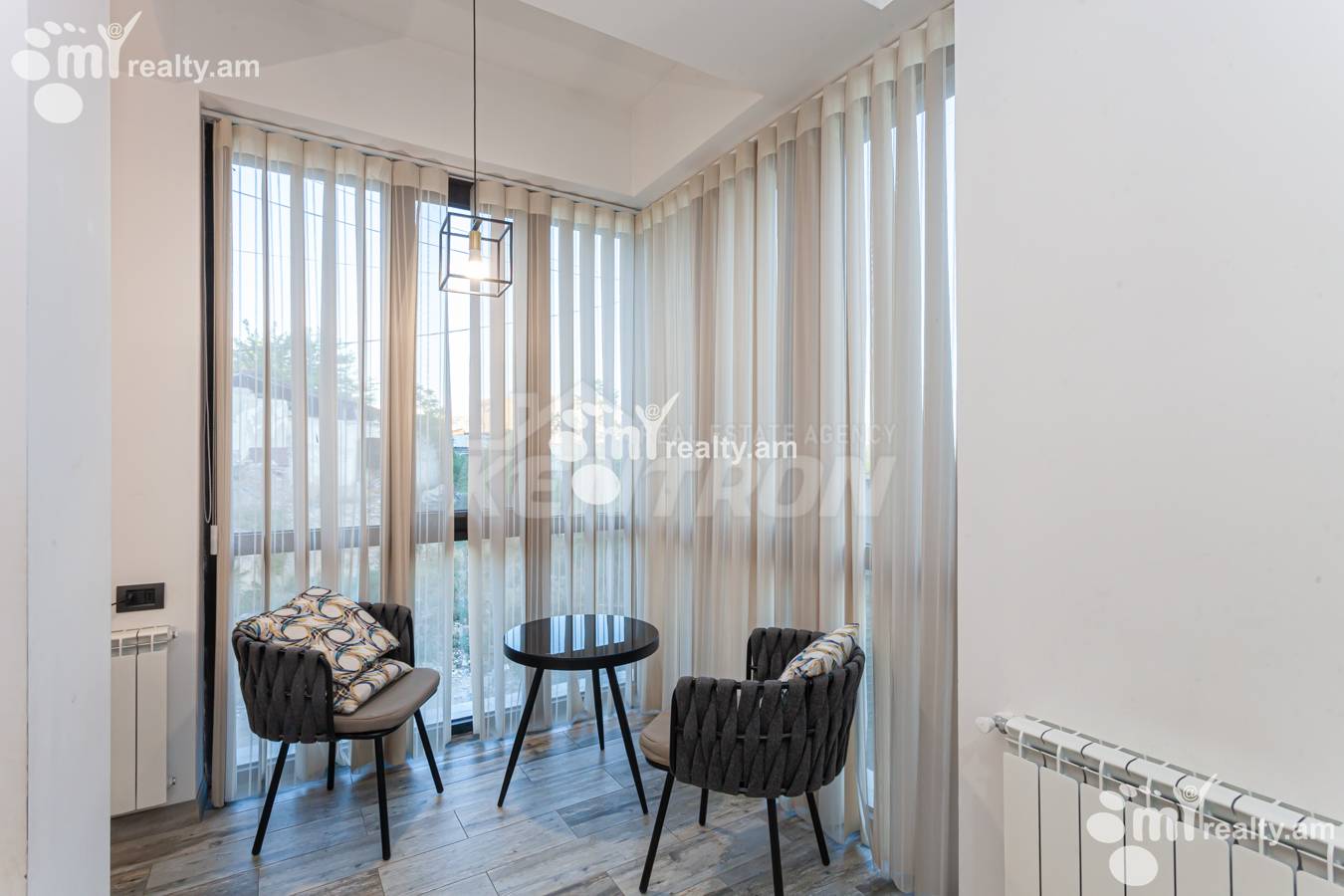 2 bedroom apartment for rent خیابان آنتارایین, مرکز شهر ایروان, 152045