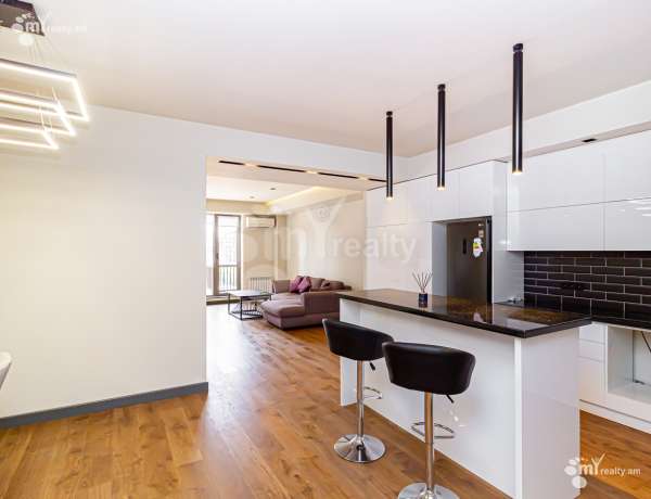 2-senyakanoc-bnakaran-vacharq-Yerevan-Center