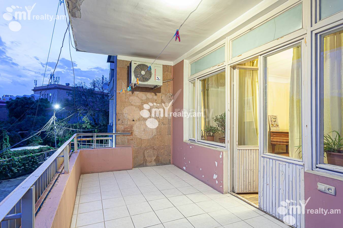 4 bedroom apartment for sale Zarobyan St, Center Yerevan, 153688