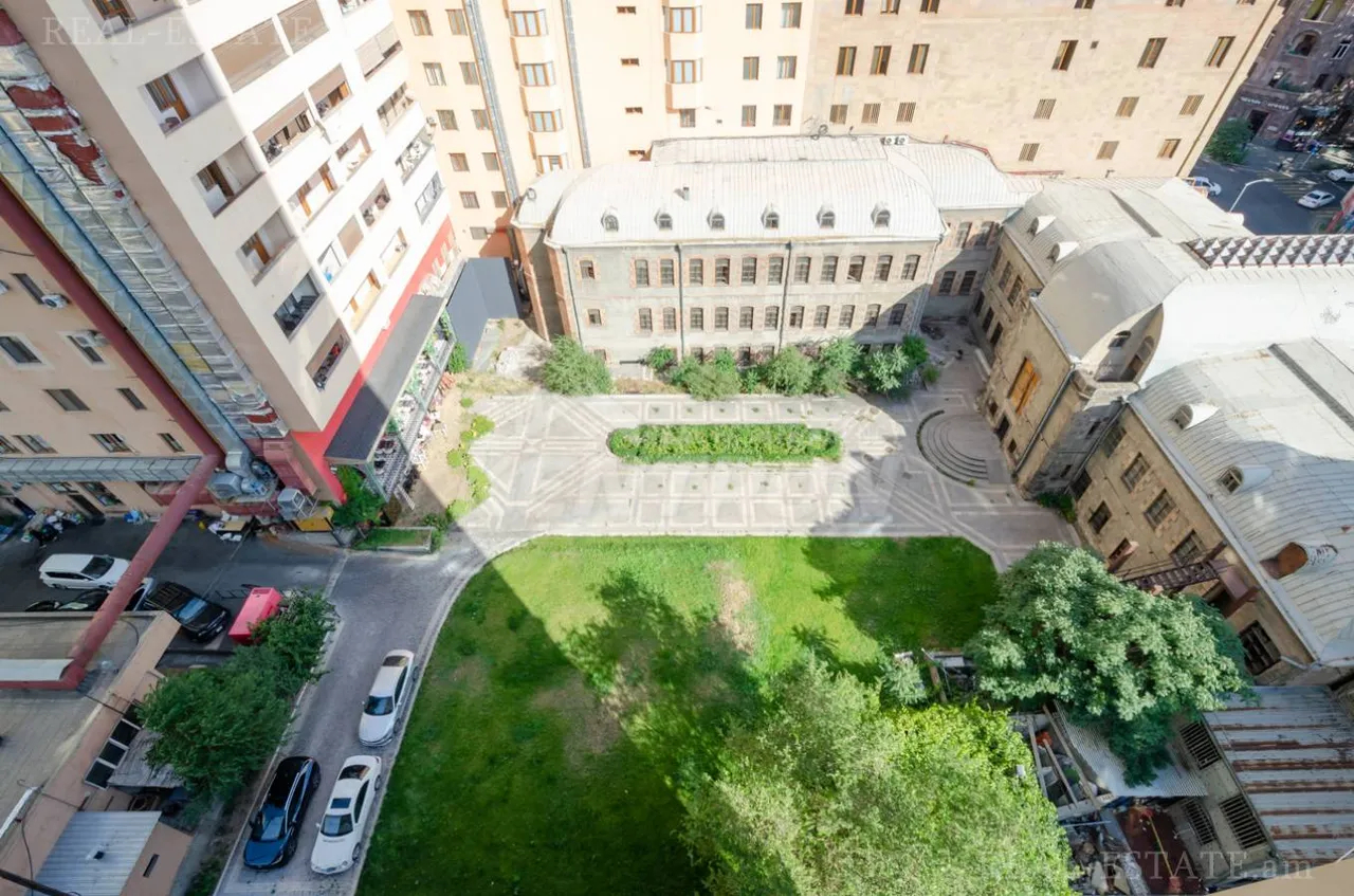 2 bedroom apartment for rent Koghbatsi St, Center Yerevan, 157911
