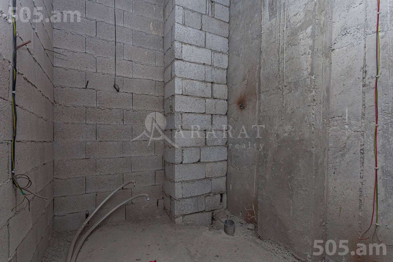 3 bedroom apartment for sale خیابان رُستُم, مرکز شهر ایروان, 153552