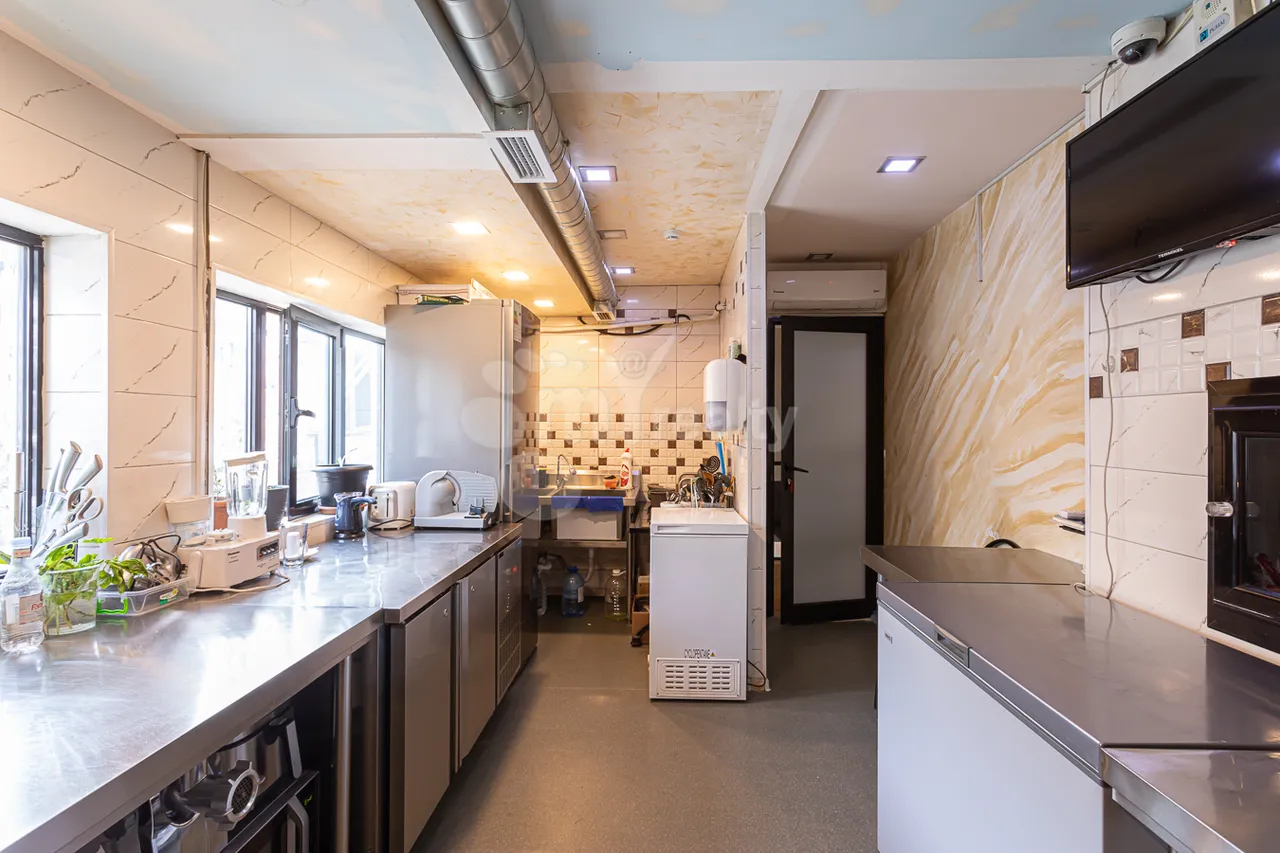 Commercial property for sale Bashinjaxyan St, Adshapnjak Yerevan, 160011